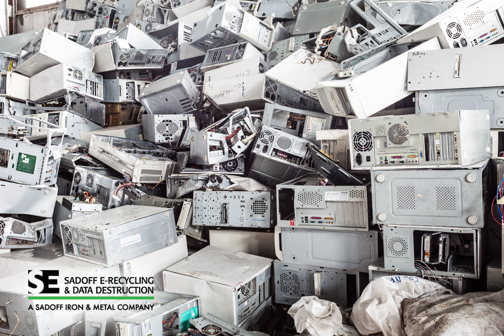 e-recycling pile